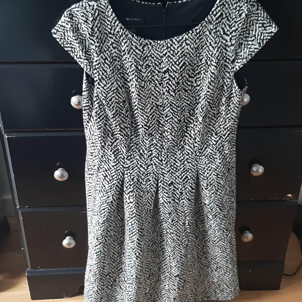 Black and white dress